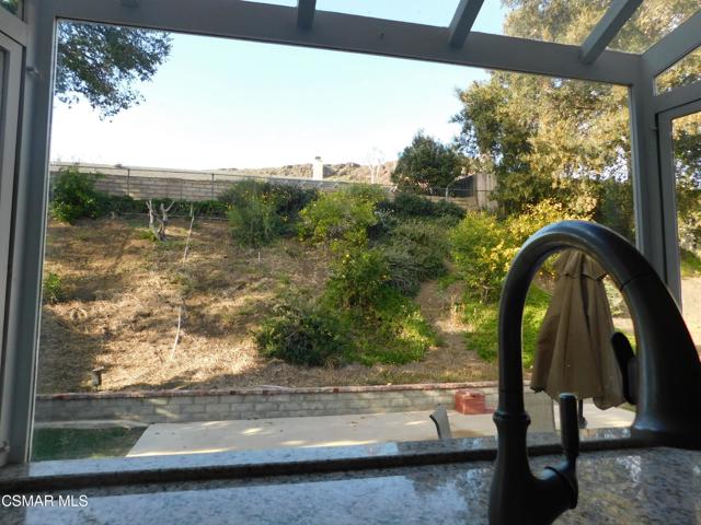 467 Sundance Street, Thousand Oaks CA: https://media.crmls.org/mediaz/c5361c17-87fc-4f1e-8000-74cb3d083afb.jpg