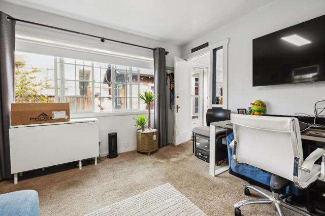 1117 Chula Vista Avenue, Burlingame CA: https://media.crmls.org/mediaz/c53649f3-2265-48e7-8cc0-26970332030e.jpg