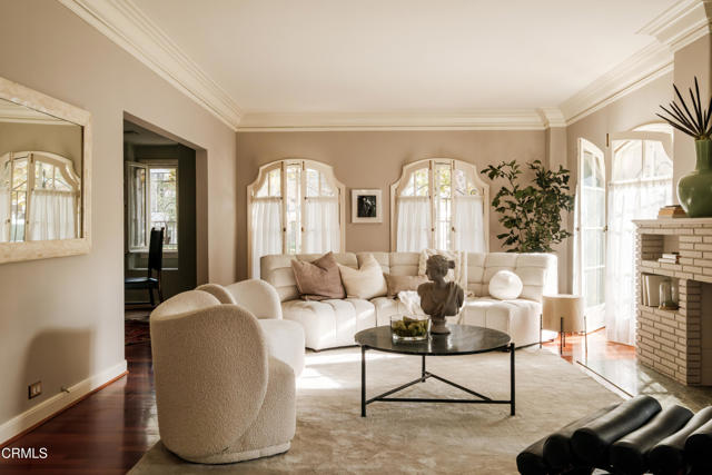 Detail Gallery Image 7 of 62 For 80 N Euclid Ave #102,  Pasadena,  CA 91101 - 2 Beds | 2 Baths