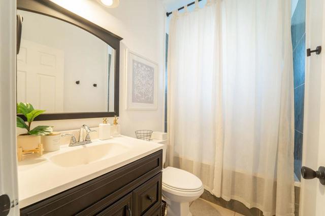 Image 49 of 73 For 35724 Linda Drive