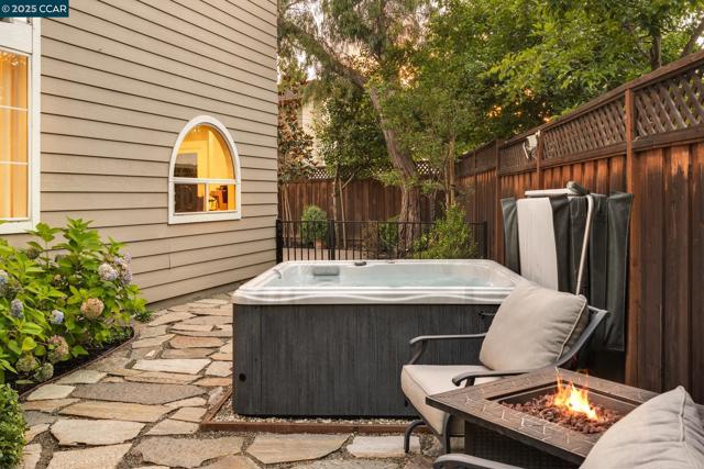 200 Hat Creek Ct, San Ramon CA: https://media.crmls.org/mediaz/c53c027c-d481-4c1d-a9b6-d06ab0e5a234.jpg