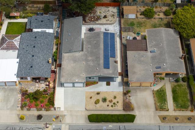 3248 Fitzgerald Circle, Marina CA: https://media.crmls.org/mediaz/c53d098f-7bd6-4bfa-b89f-c77aec24c176.jpg