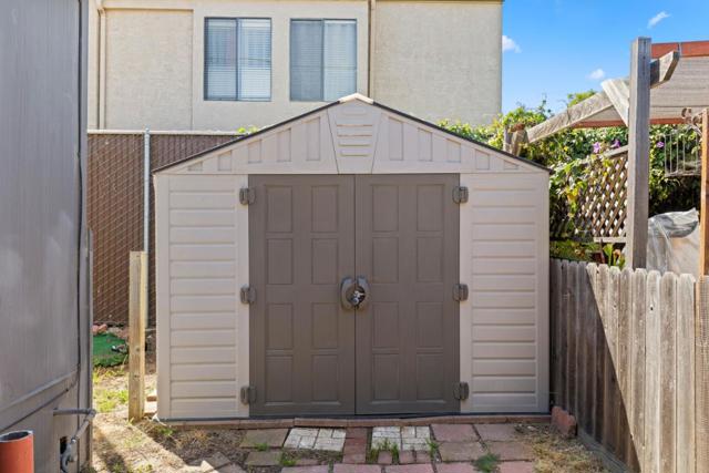 20 Russell Road, Salinas CA: https://media.crmls.org/mediaz/c53e4d4c-6d54-44c6-aaac-1ee76e54986c.jpg