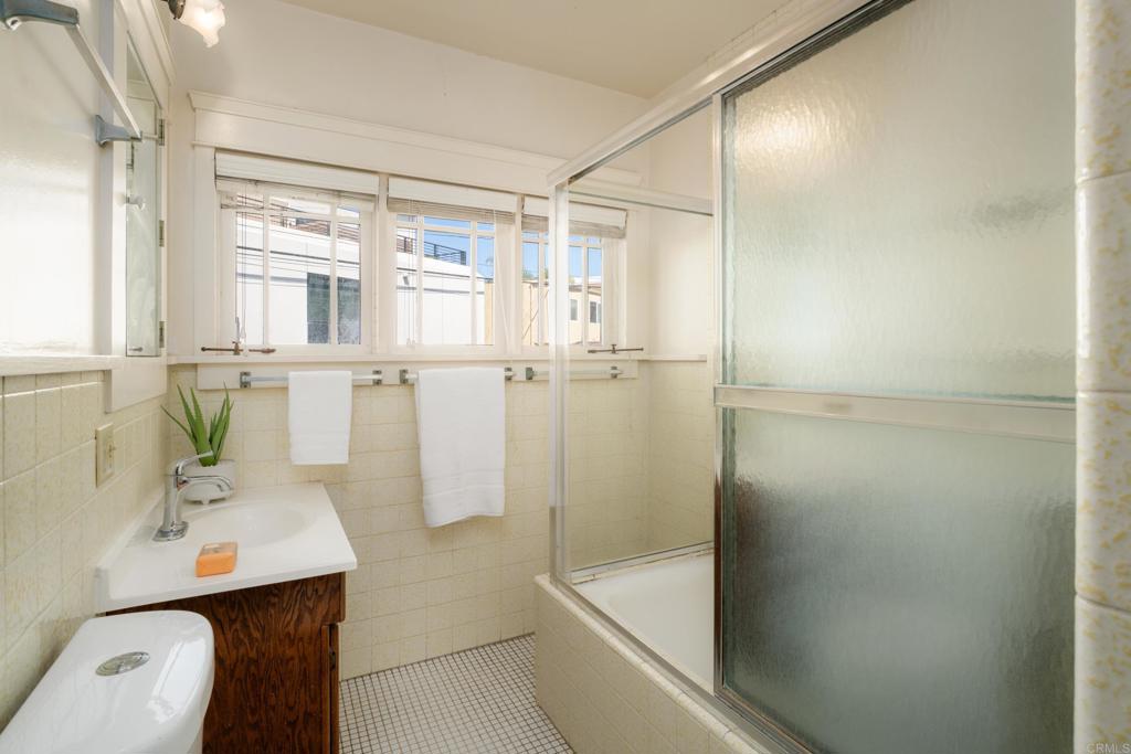 1138 Virginia Way - photo 18