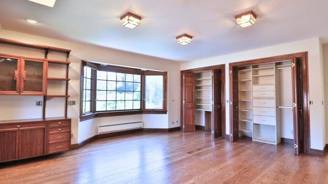 200 Iris Way, Palo Alto CA: https://media.crmls.org/mediaz/c5400d63-1eba-436a-bd6c-65ccfd40d51e.jpg