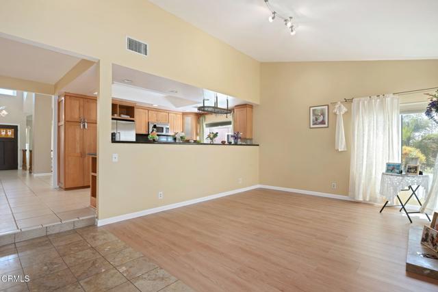 Detail Gallery Image 23 of 59 For 4078 Bending Oak Ct, Moorpark,  CA 93021 - 3 Beds | 2/1 Baths