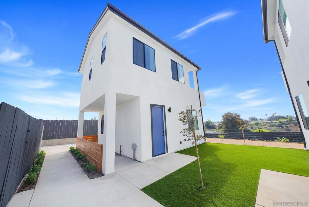 MLS #250040202SD image #23