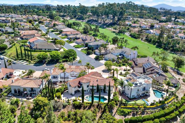 12206 Fairway Pointe Row, San Diego CA: https://media.crmls.org/mediaz/c542538f-4586-46fb-a35f-15ac2eb653e7.jpg