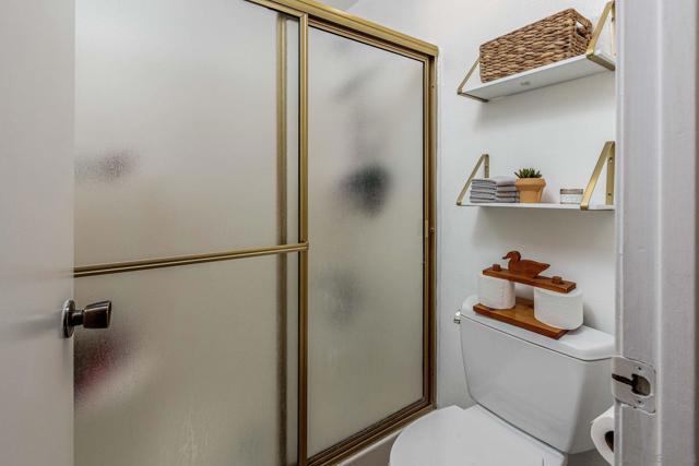 1146 Grape St, San Marcos CA: https://media.crmls.org/mediaz/c5434007-493f-4cf2-900f-7316e2a2cef8.jpg