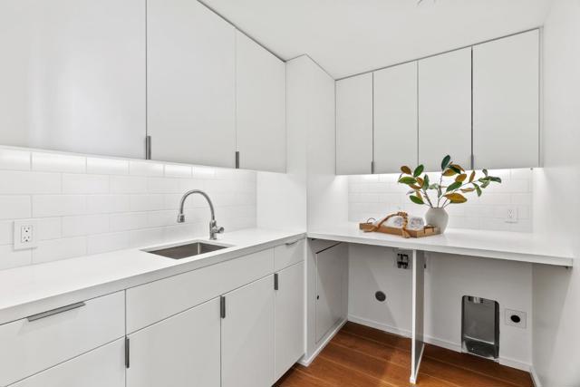 1182 Fordham Way, Mountain View CA: https://media.crmls.org/mediaz/c543b337-b5c4-4c0f-8bfb-268baff0f855.jpg