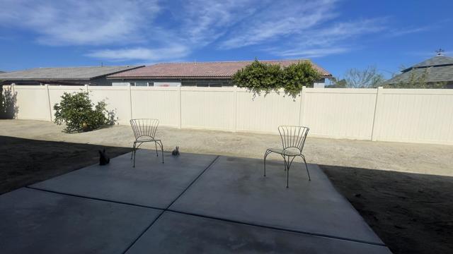 82982 Wheatley Court, Indio CA: https://media.crmls.org/mediaz/c5448dca-910a-44be-b83c-4bb3e7a2626f.jpg