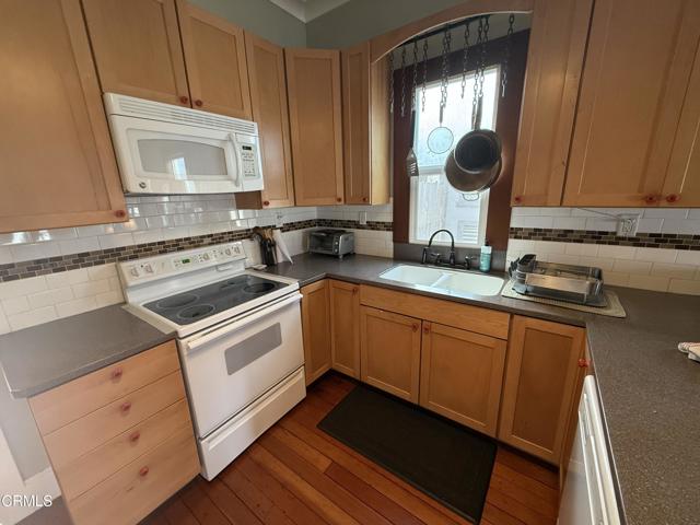 512 N McPherson Street, Fort Bragg CA: https://media.crmls.org/mediaz/c544cda9-9f89-41fb-ae14-bf25bc08a790.jpg