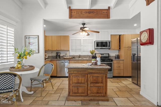 Detail Gallery Image 9 of 63 For 280 Rossmore Dr, Oxnard,  CA 93035 - 4 Beds | 2 Baths