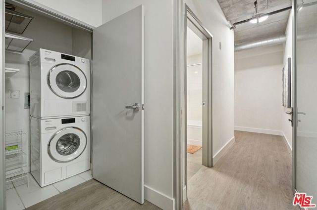 645 W 9th Street, Los Angeles CA: https://media.crmls.org/mediaz/c545fdcb-0b37-45f7-a284-b5c28ce495fb.jpg