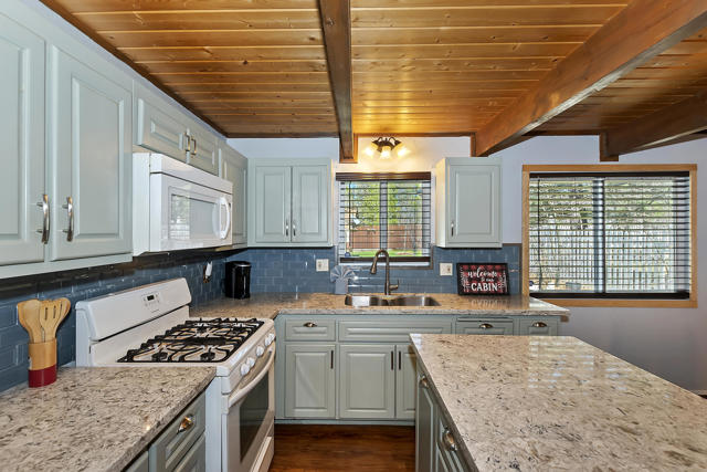 40138 Hillcrest Drive, Big Bear, CA 92315