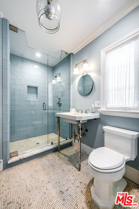 334 S Westgate Avenue, Los Angeles CA: https://media.crmls.org/mediaz/c54626d8-53f3-4e18-bb89-5938704dbd92.jpg