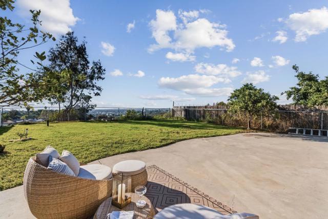 Detail Gallery Image 25 of 31 For 190 61st Street, San Diego,  CA 92114 - 5 Beds | 2 Baths