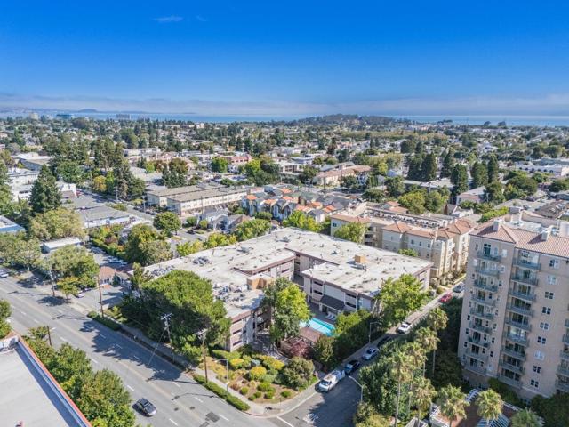58 N El Camino Real, San Mateo CA: https://media.crmls.org/mediaz/c547e608-3024-4aaa-aace-d1d0d2f33a53.jpg