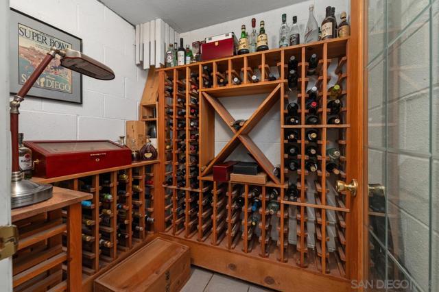 1034 W Quince, San Diego CA: https://media.crmls.org/mediaz/c547eba7-9e66-49f1-9c46-ed26e2c54491.jpg