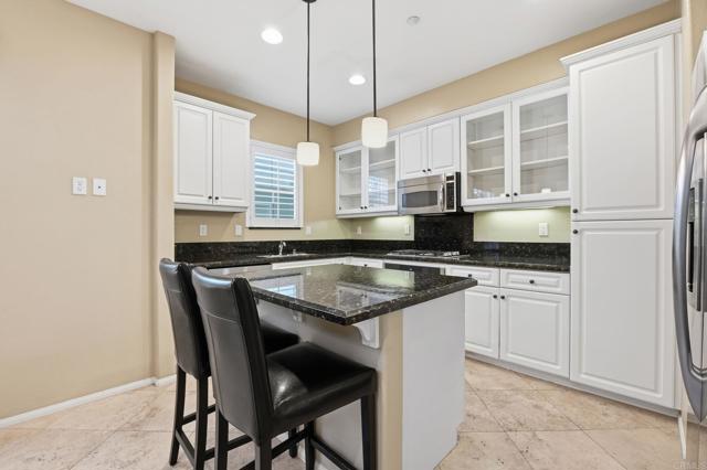 Detail Gallery Image 13 of 26 For 16926 Vasquez Way #86,  San Diego,  CA 92127 - 2 Beds | 2/1 Baths