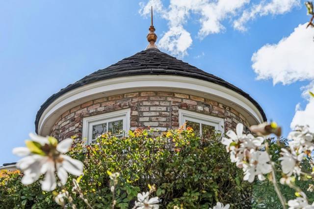 17930 Vineland Avenue, Monte Sereno CA: https://media.crmls.org/mediaz/c5490473-0ef0-4dbe-8a12-a2d5c5b04518.jpg