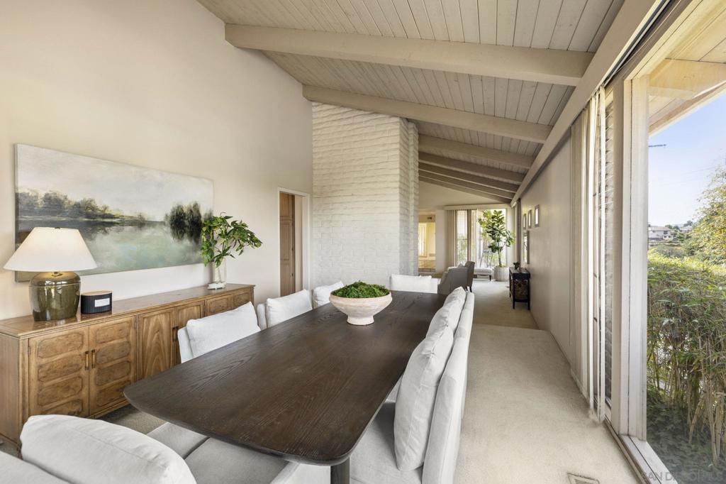 2357 Royal Crest - photo 8