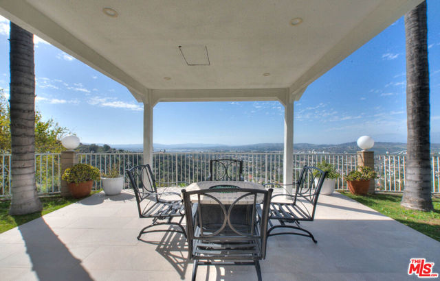 500 Topside Place, Diamond Bar CA: https://media.crmls.org/mediaz/c54a644b-365b-4c80-a87d-33464a24e225.jpg