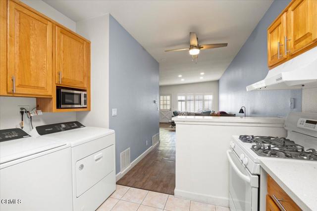 Detail Gallery Image 17 of 28 For 2930 Isle Way #B,  Oxnard,  CA 93035 - 2 Beds | 1/1 Baths