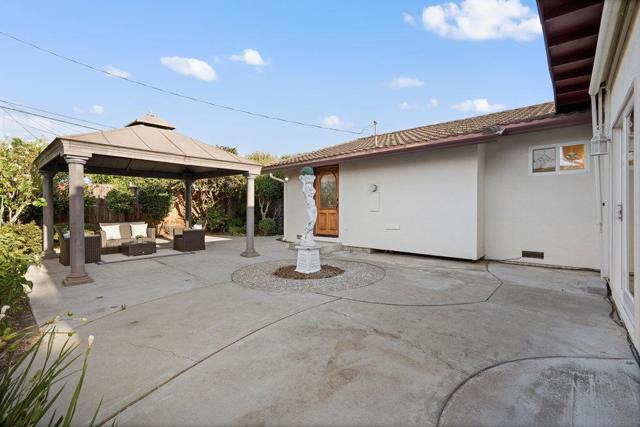 788 Mayten Tree Court, Sunnyvale CA: https://media.crmls.org/mediaz/c54c0721-7062-42f7-afee-7bec5778eb8b.jpg