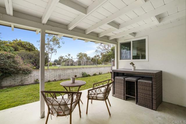 7255 Volta Court, San Diego CA: https://media.crmls.org/mediaz/c54c3c3c-5bf8-409e-80a3-a5024f3f6024.jpg