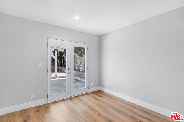 14139 Gault Street, Van Nuys CA: https://media.crmls.org/mediaz/c54c4dda-629f-4489-85f6-e021712ea9ca.jpg