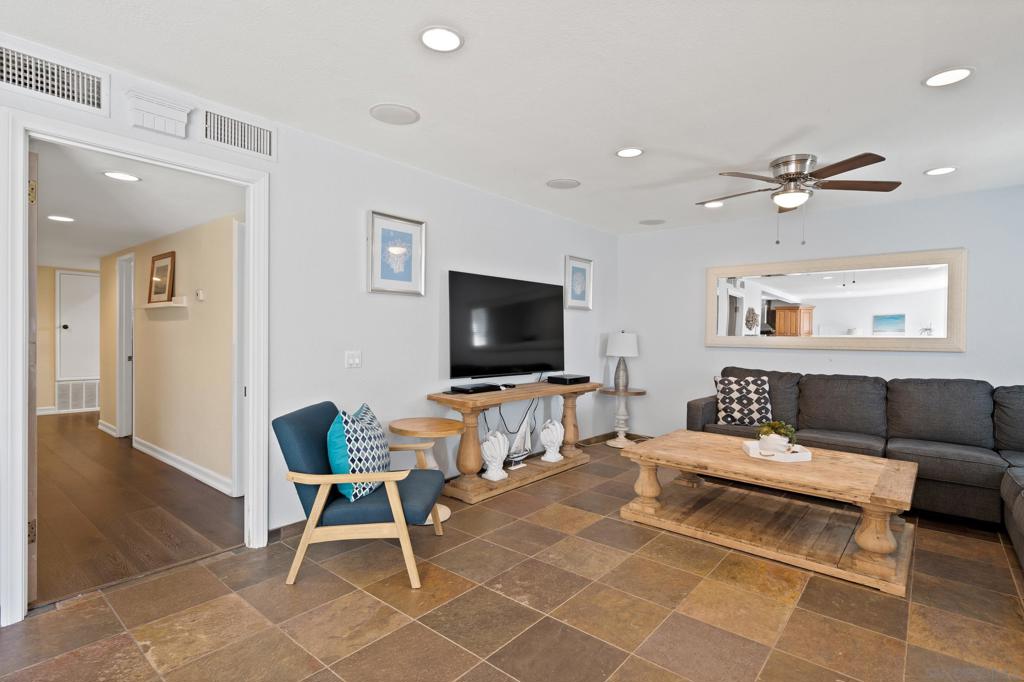 645 Loring St - photo 12