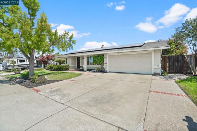 1630 Frankfurt Way, Livermore CA: https://media.crmls.org/mediaz/c54ce5a8-5de6-4b03-8986-258f473f4485.jpg