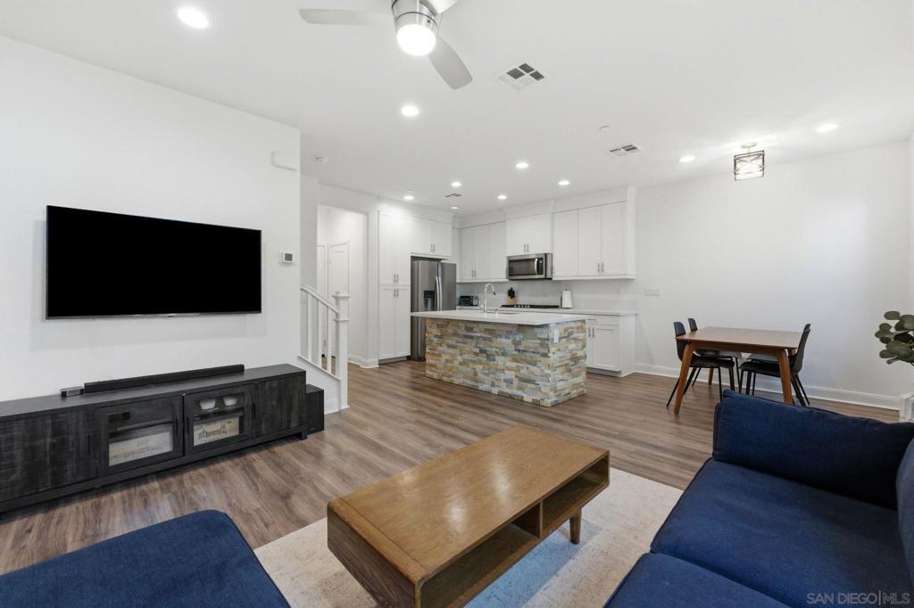 2464 Solara Lane - photo 14