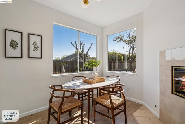 2004 Fries Ct, Martinez CA: https://media.crmls.org/mediaz/c54d7aa7-49bc-4fc8-89f8-88297a4b6894.jpg