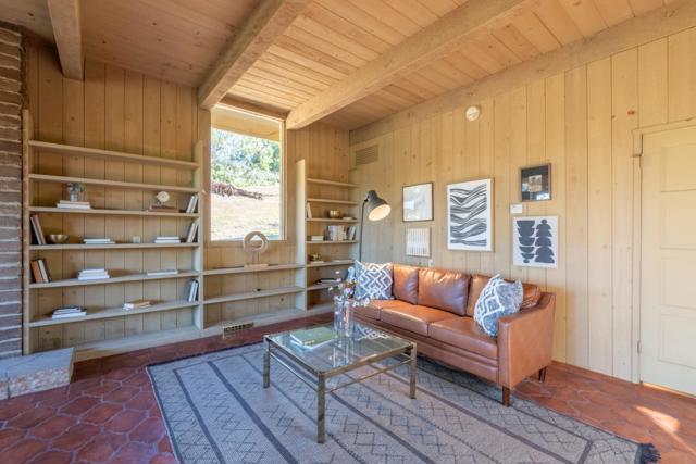 15415 Via Los Tulares, Carmel Valley CA: https://media.crmls.org/mediaz/c54ec611-3bd7-4a32-9dc0-210ab0745d07.jpg
