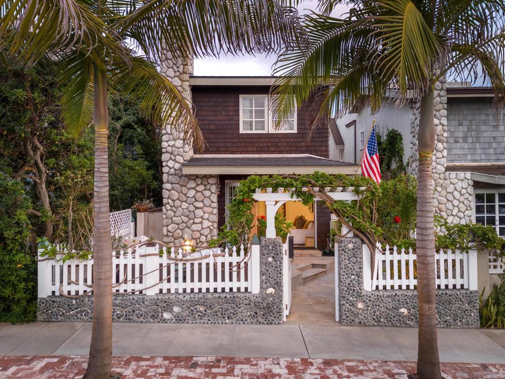 335 Gravilla Street
