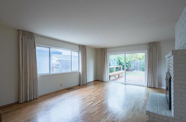 786 Bellarmine Drive, Salinas CA: https://media.crmls.org/mediaz/c550d6b5-b1ac-4d8b-85d4-edf01116d667.jpg