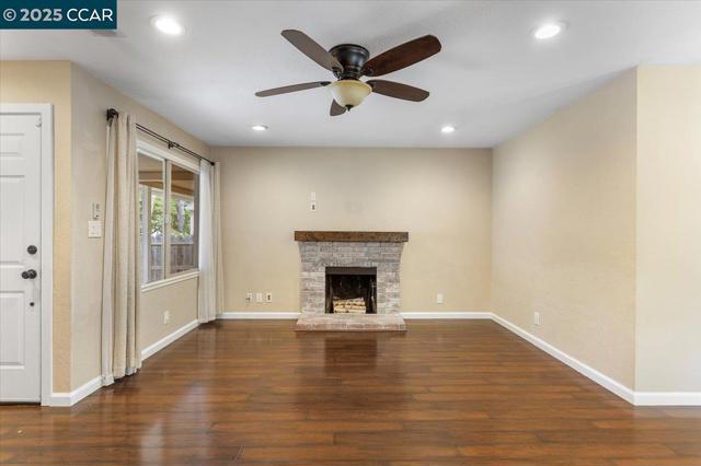 15745 Via Corta, San Lorenzo CA: https://media.crmls.org/mediaz/c550ef07-cd27-45d1-b921-5afc25366d1c.jpg