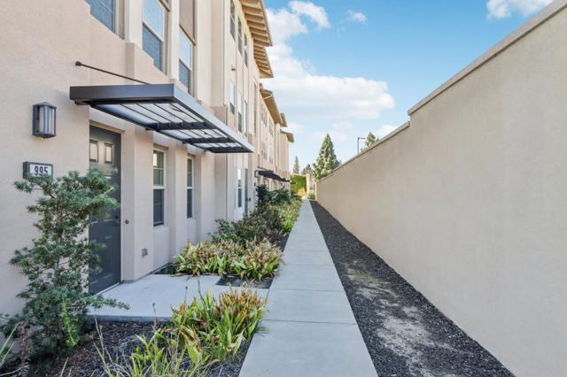 951 Arrowleaf Place, San Jose CA: https://media.crmls.org/mediaz/c551378d-fb23-4ceb-8c31-fd1cb4576ded.jpg