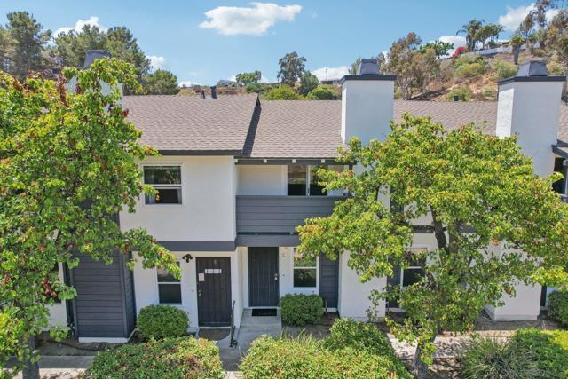 Image 1 of 35 For 5890 Reo Ter.  C