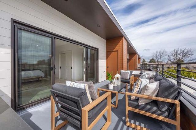 782 Elm Street, San Carlos CA: https://media.crmls.org/mediaz/c551b9db-d4ba-4a57-9a70-3408e0736a7f.jpg