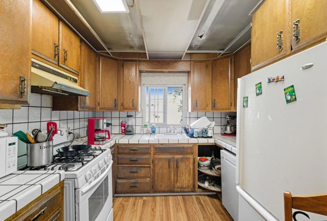 3957 Branson Drive, San Mateo CA: https://media.crmls.org/mediaz/c552de02-e5ad-444a-addc-1cd3eae51ab3.jpg