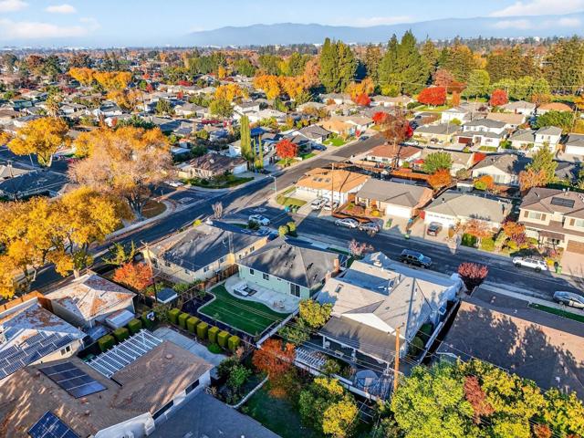 642 Salberg Avenue, Santa Clara CA: https://media.crmls.org/mediaz/c553227c-73da-4ea4-bf88-11a93f7e4f92.jpg