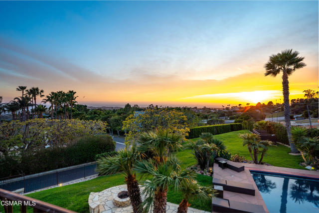 5810 Zumirez Drive, Malibu CA: https://media.crmls.org/mediaz/c555d84f-830c-4a95-90e3-74f13ef5125a.jpg
