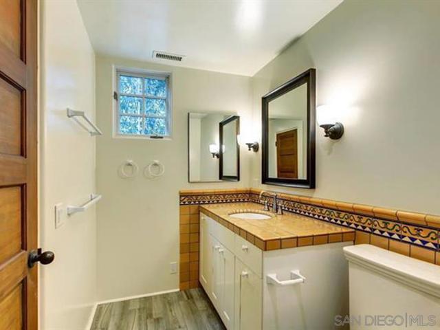 631 Loring, San Diego CA: https://media.crmls.org/mediaz/c557f942-70a1-406c-bc2d-2a1927f30102.jpg