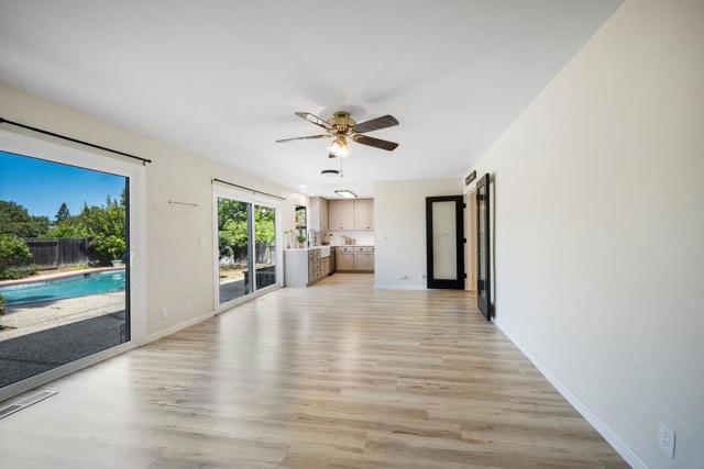 1711 Mantelli Drive, Gilroy CA: https://media.crmls.org/mediaz/c5584940-158a-409b-bf7a-e6533ce9071b.jpg