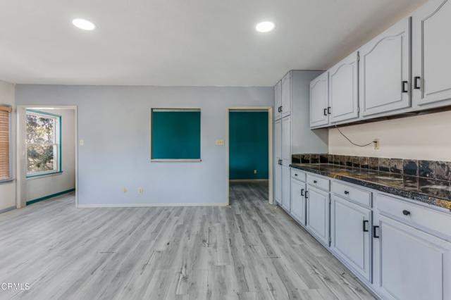 Detail Gallery Image 14 of 31 For 184 Kellogg St, Ventura,  CA 93001 - 2 Beds | 2 Baths