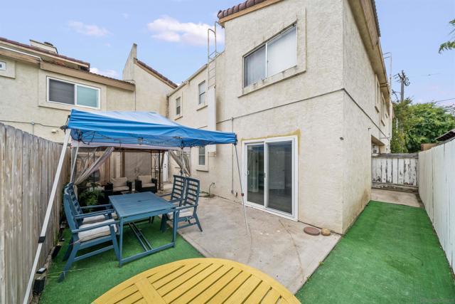 368 Vance St, Chula Vista CA: https://media.crmls.org/mediaz/c5594884-adbc-40f7-ad75-53ebaff09c7e.jpg