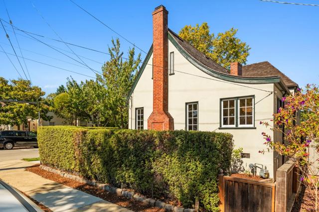 1000 Capuchino Avenue, Burlingame CA: https://media.crmls.org/mediaz/c5596d30-0406-4bb0-91f9-a4de961b1bfa.jpg